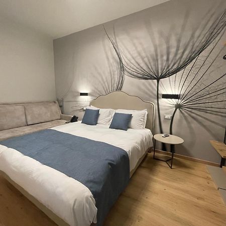Hotel Central Giacomini Salo Bagian luar foto