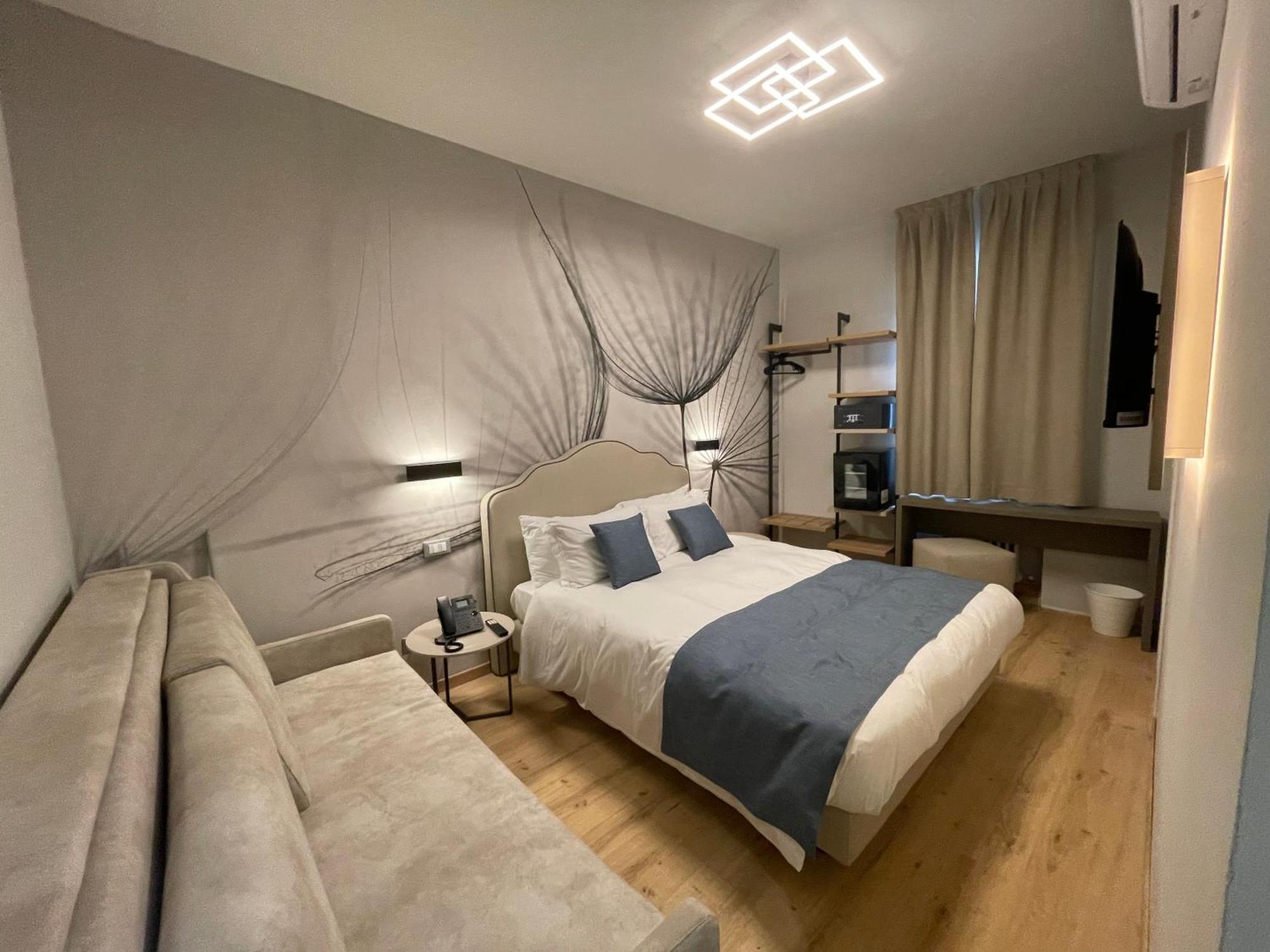 Hotel Central Giacomini Salo Bagian luar foto