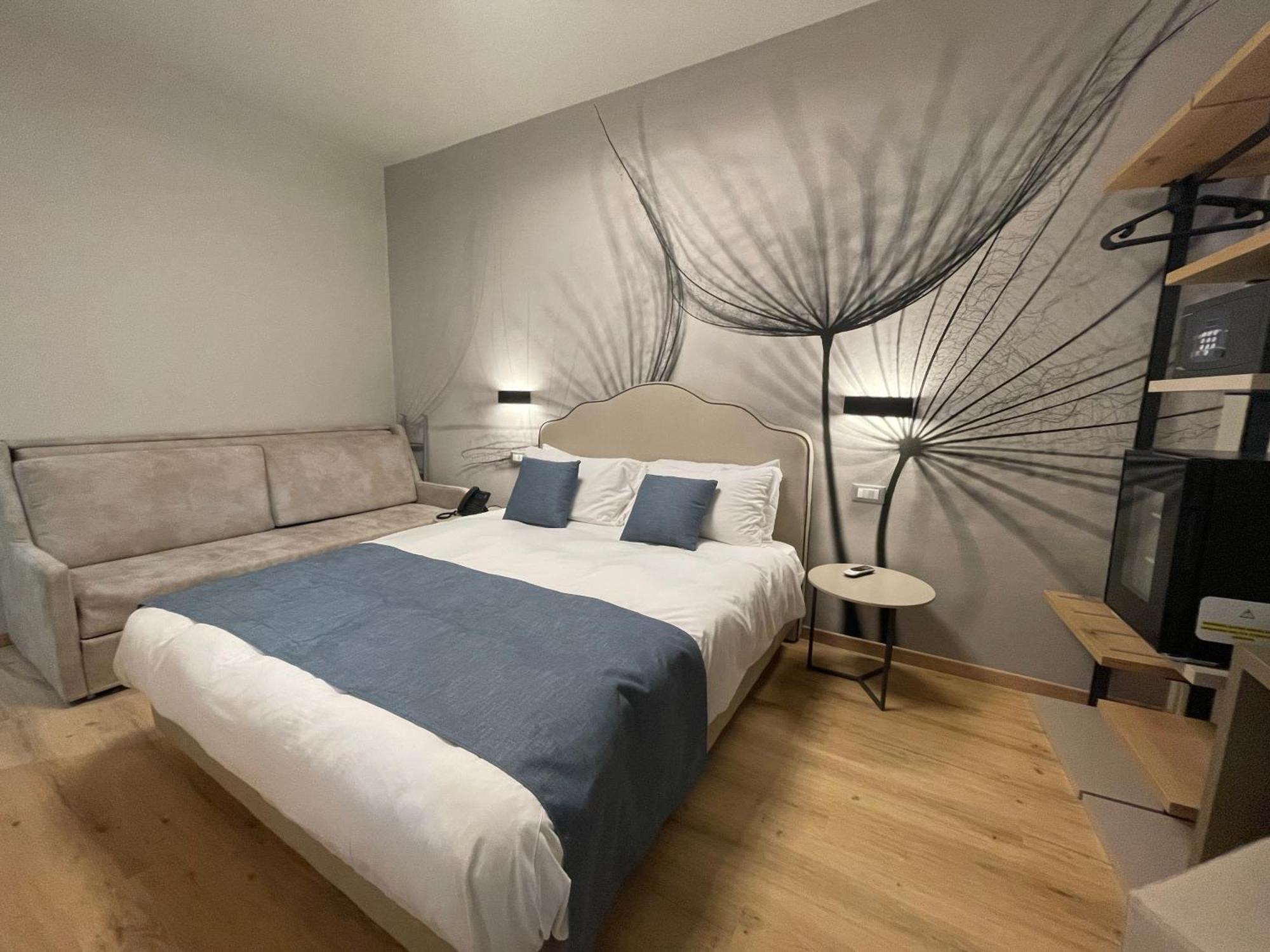 Hotel Central Giacomini Salo Bagian luar foto