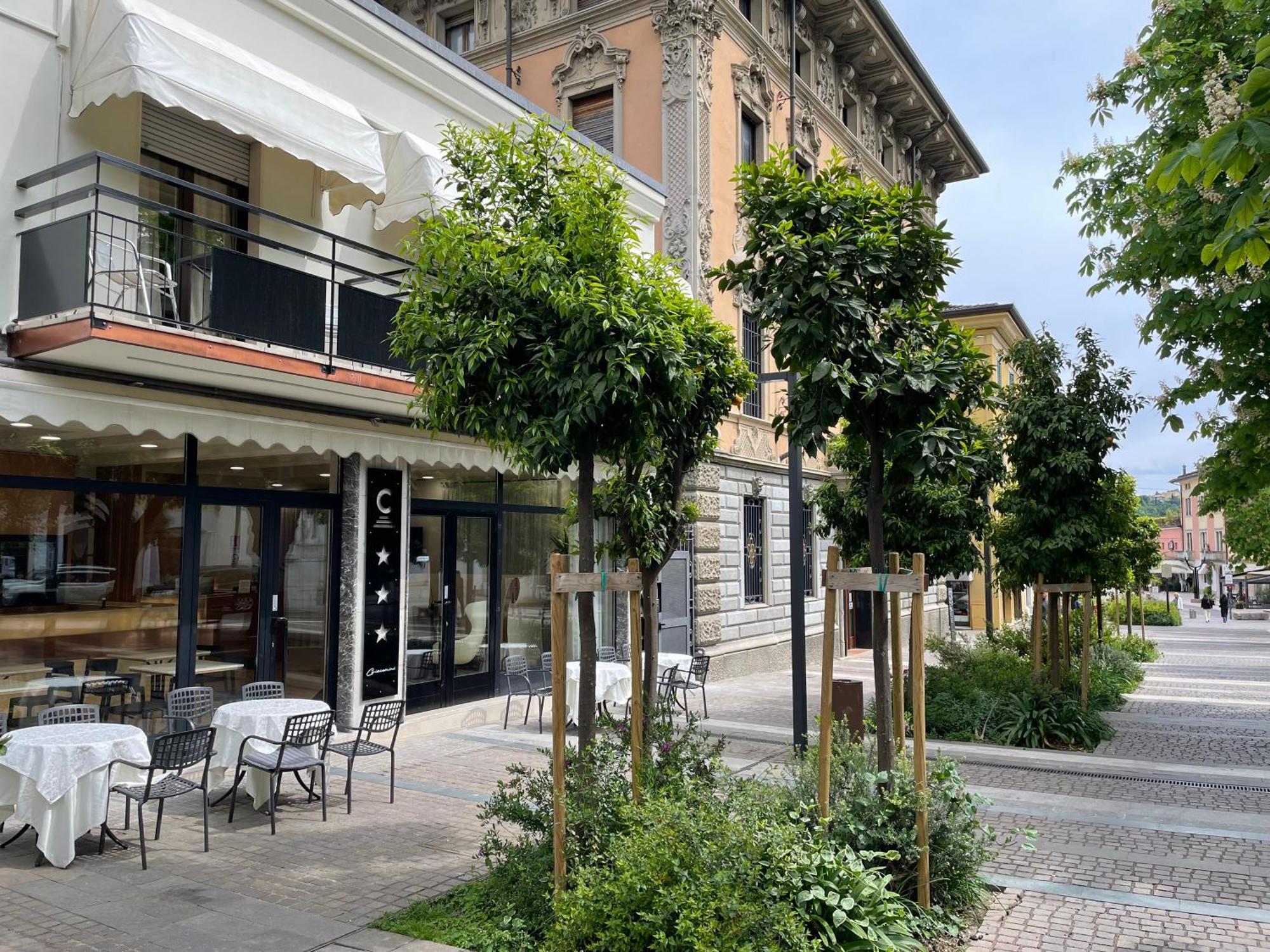 Hotel Central Giacomini Salo Bagian luar foto