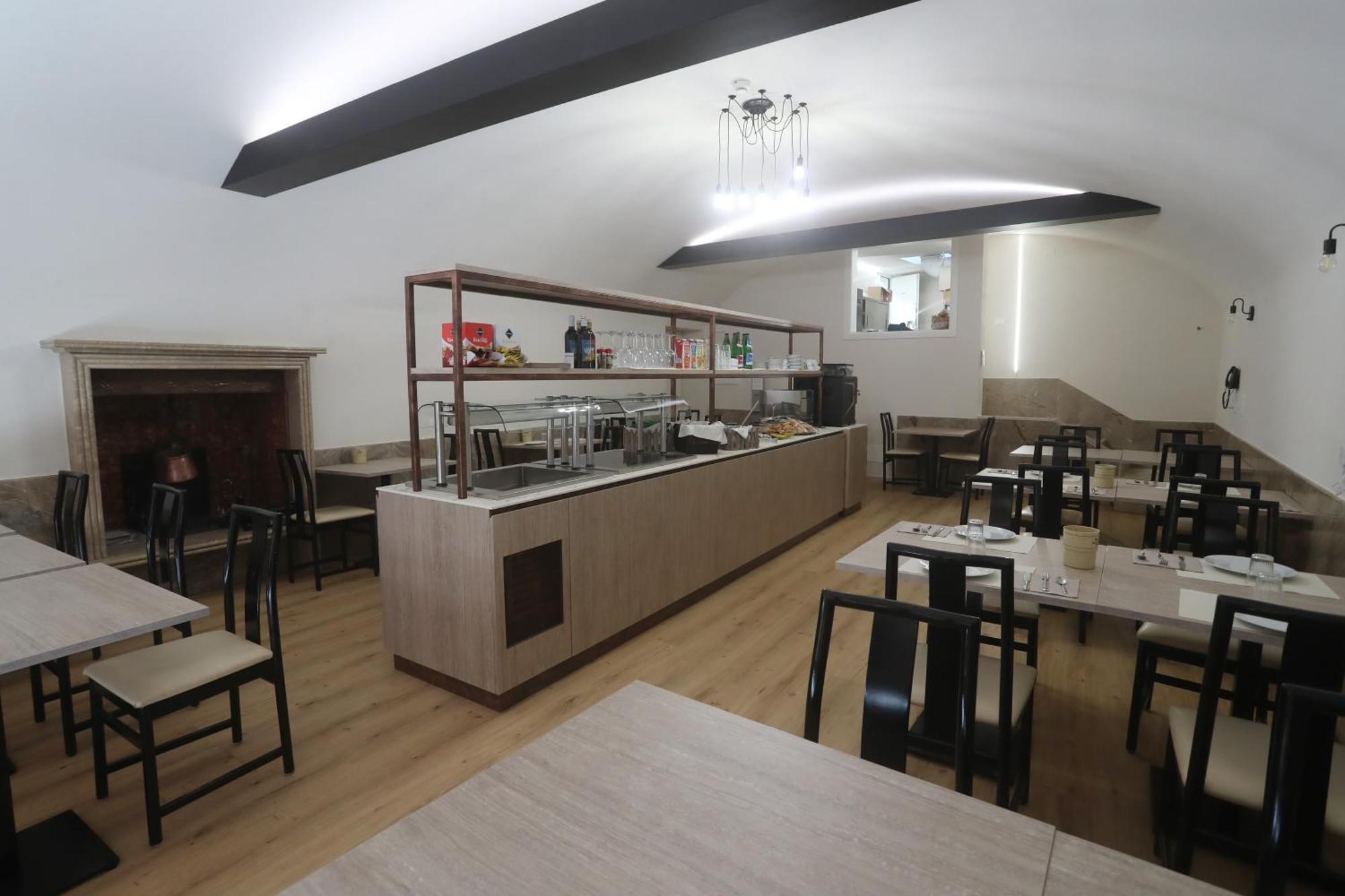 Hotel Central Giacomini Salo Bagian luar foto