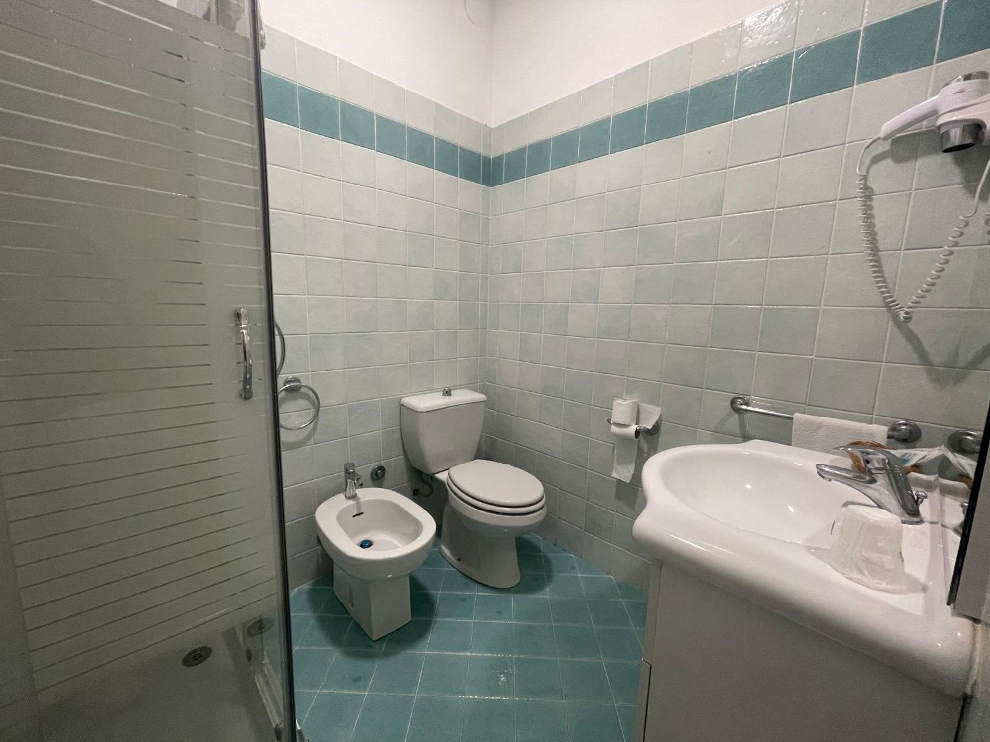 Hotel Central Giacomini Salo Bagian luar foto