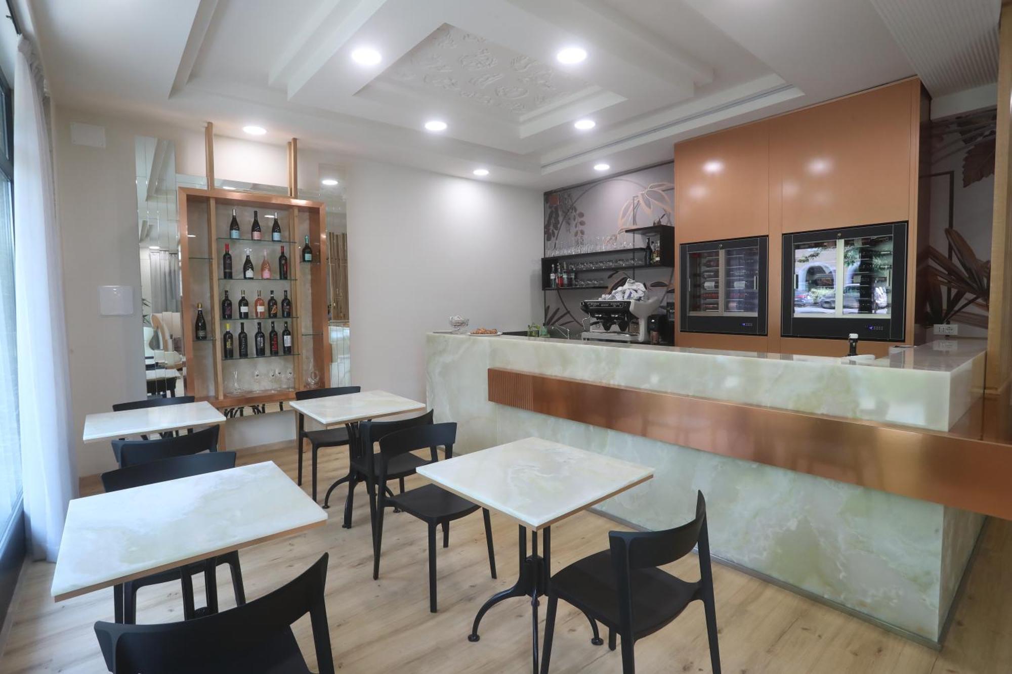 Hotel Central Giacomini Salo Bagian luar foto