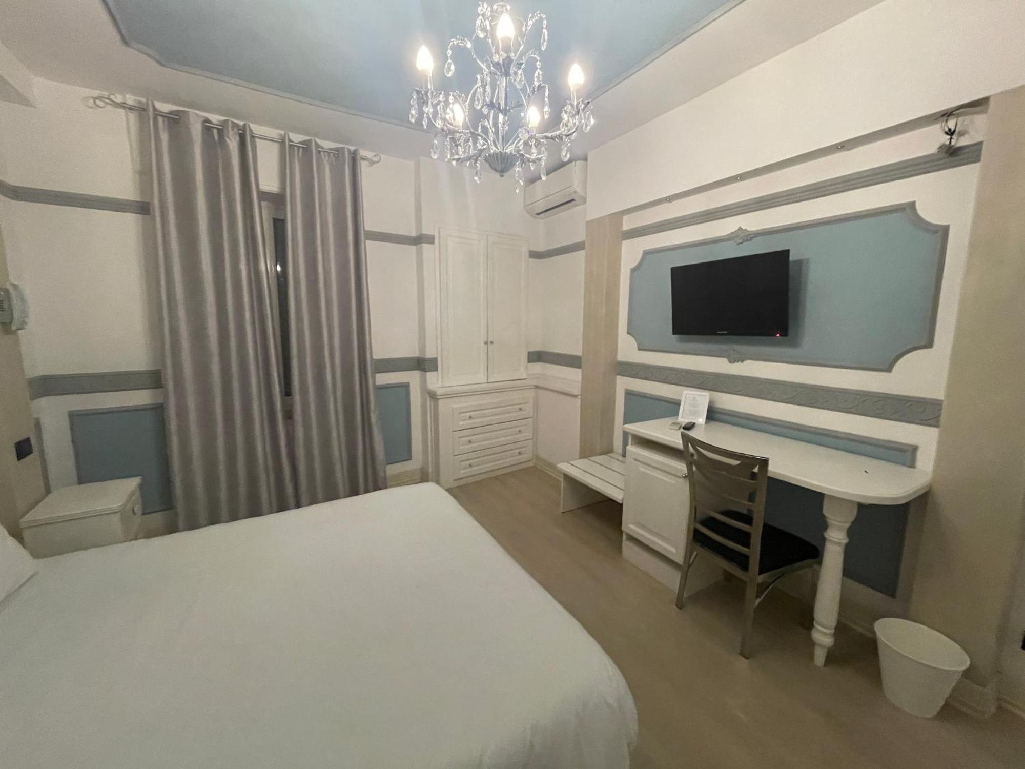 Hotel Central Giacomini Salo Bagian luar foto