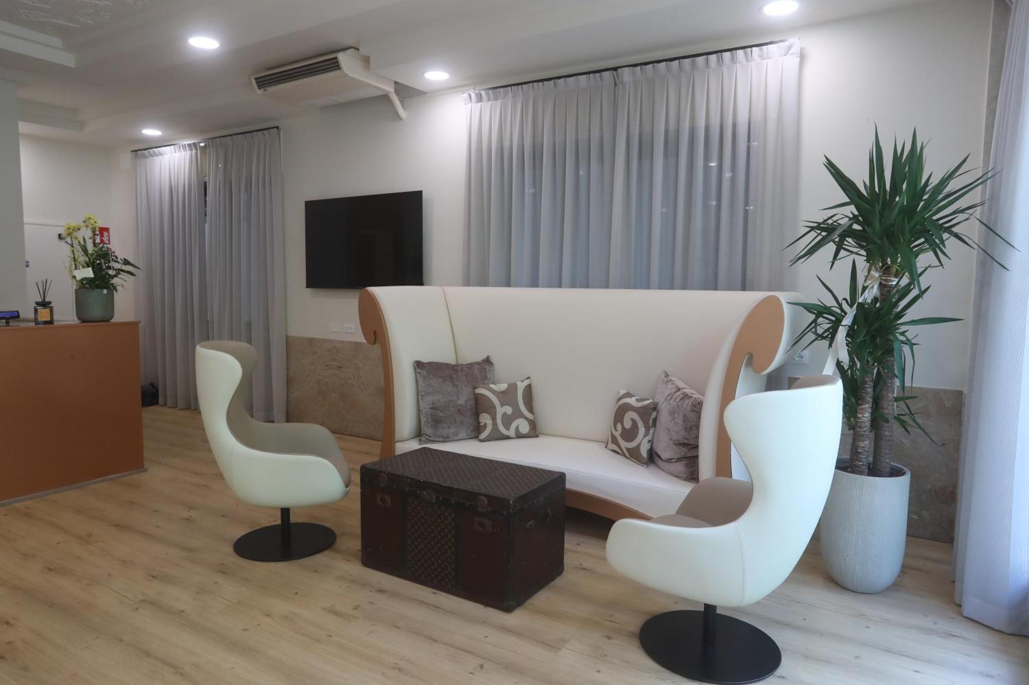 Hotel Central Giacomini Salo Bagian luar foto